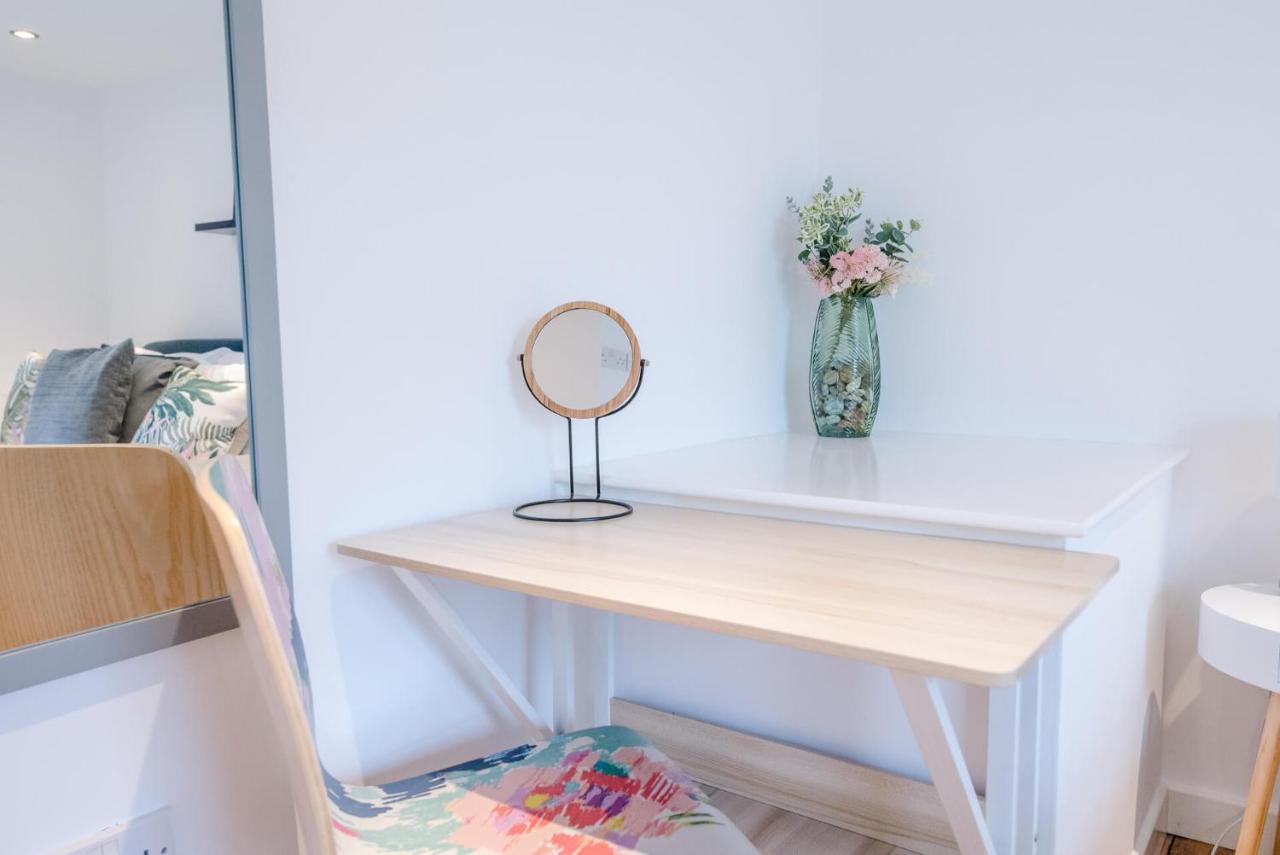 Lily Cottage,