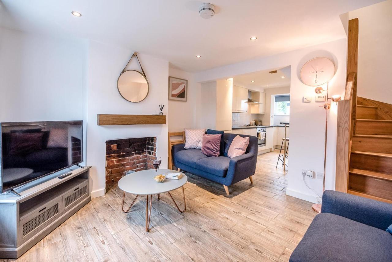 Lily Cottage, Holiday home